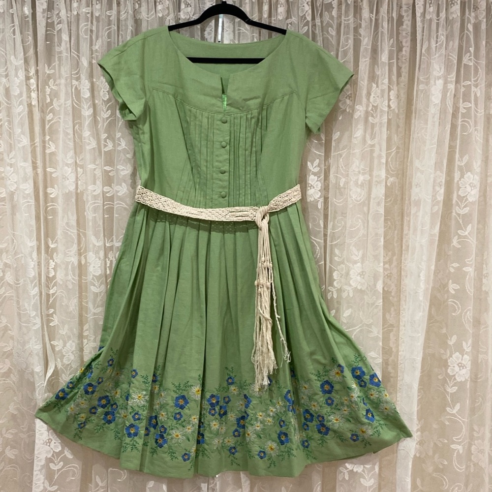 DONATED TO SISTERS 
CUSTOM MADE Retro 1957 Garden Dress with Macrame Belt